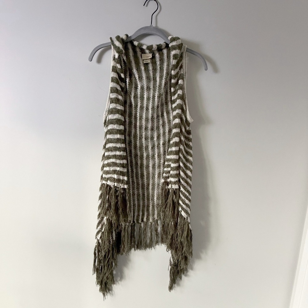 Daytrip Olive Green Cream Striped Fringe Open Front Sweater Vest M Boho Fall